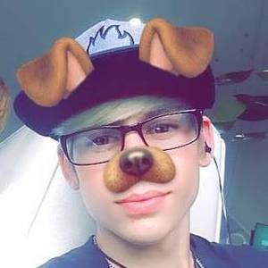 Meet your Posher, Dakota